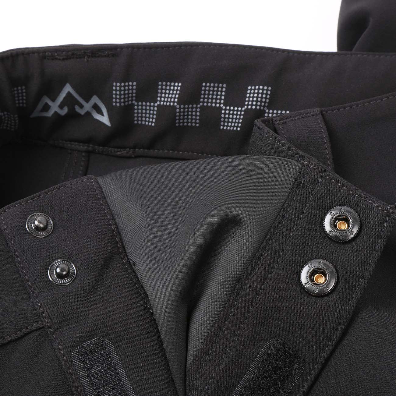 Scout MTB Pants - Lightweight fly closure construction and premium spring snaps closure.